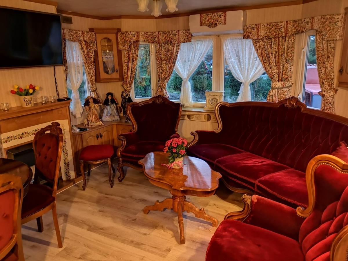 Agroturystyka U Kozdryka Lesna Phòng bức ảnh